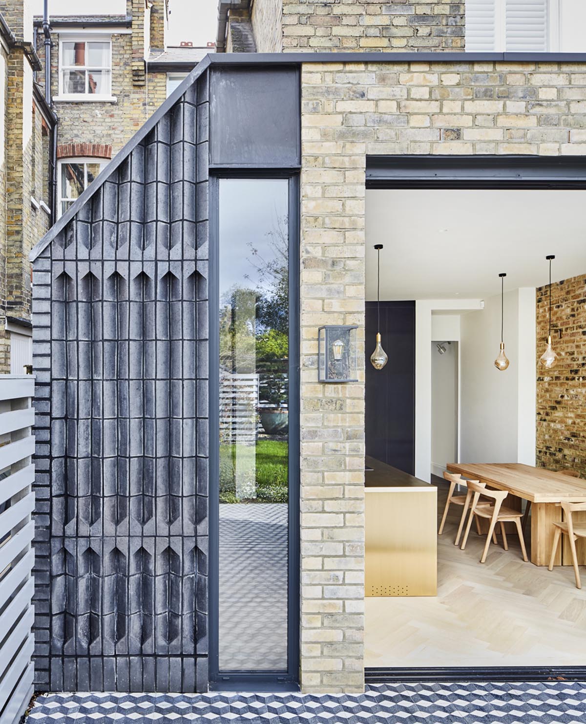 Extension by Mulroy Architects uses special plinth bricks